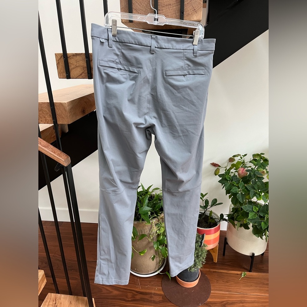 Men’s gray Lululemon pants, 34